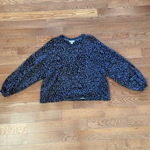 TIME & TRU SWEATSHIRT